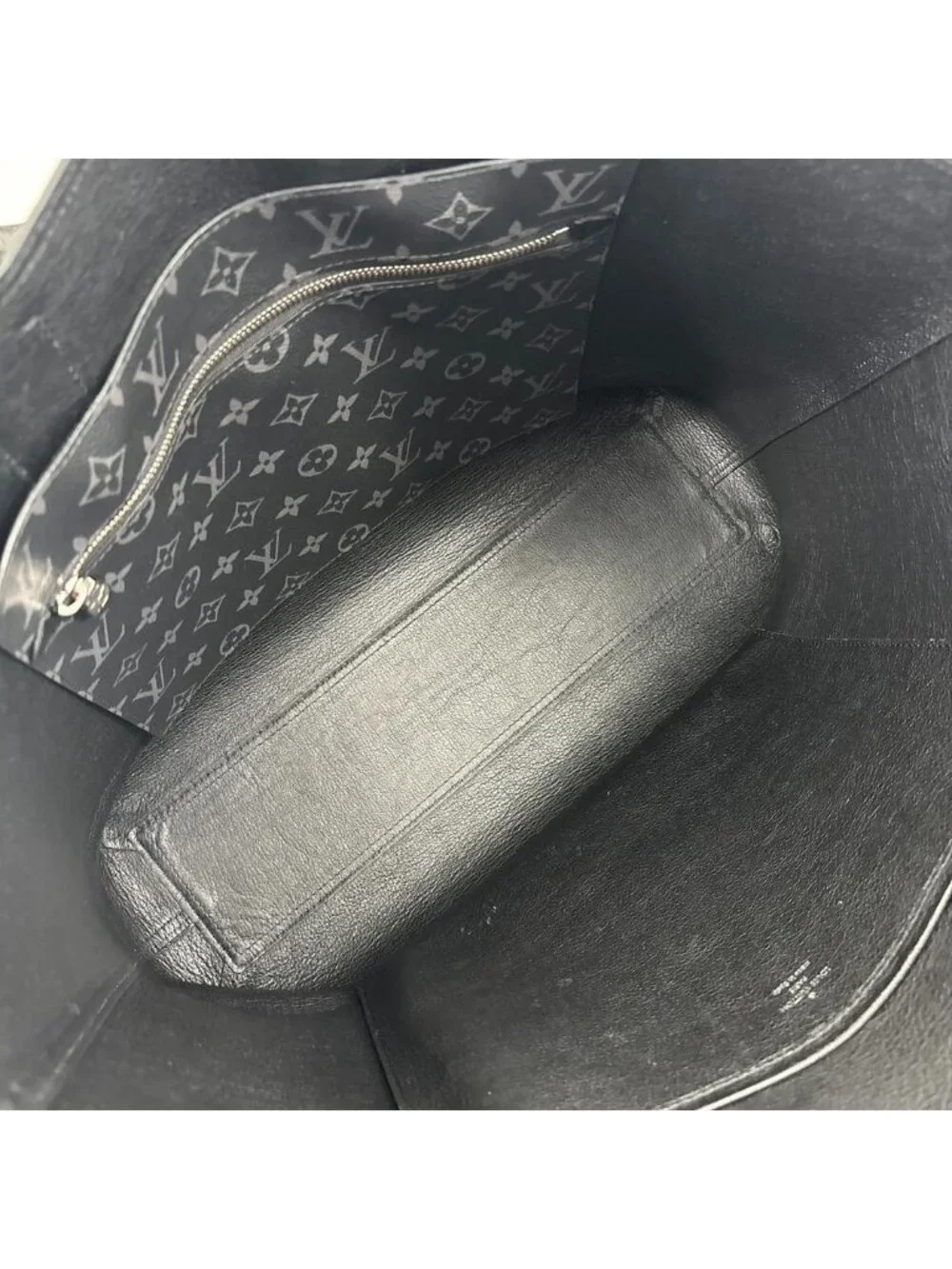 Louis Vuitton Taurillon Leather Cabas Voyage NV Tote Bag